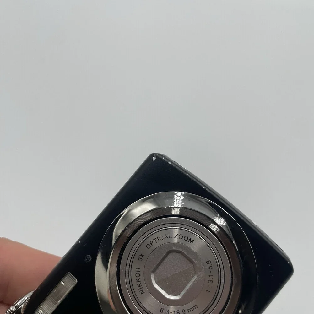 Nikon Coolpix S220 10.0MP 3x Zoom Digital Camera - Black - LENS ERROR**